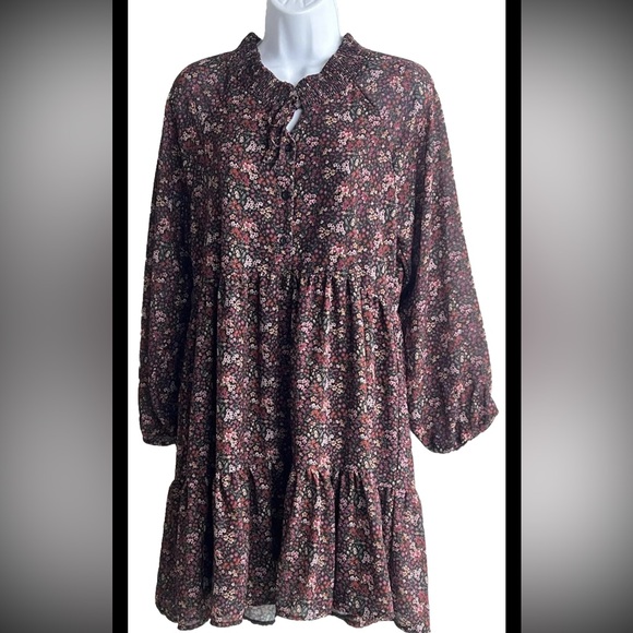 American Eagles Ditzy Floral Tiered Midi Dress Cottagecore Prairie modest Med - Picture 2 of 6